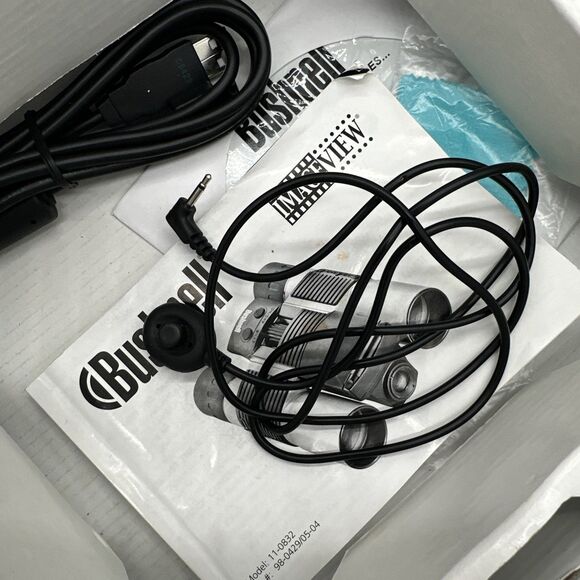 Bushnell Binocular And Digital Camera 8 x 30 2.1MP Model 11-0832 Charger include - Picture 5 of 9